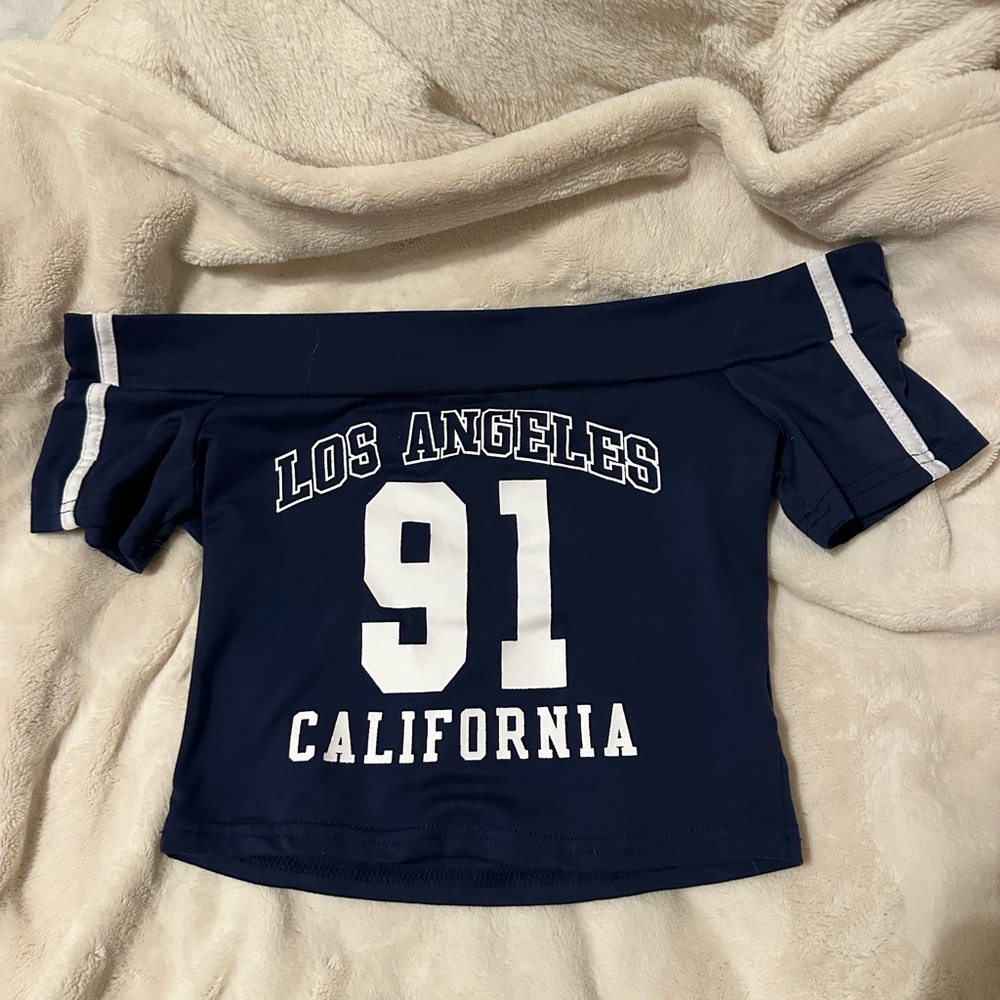 Los Angeles off the shoulders crop top